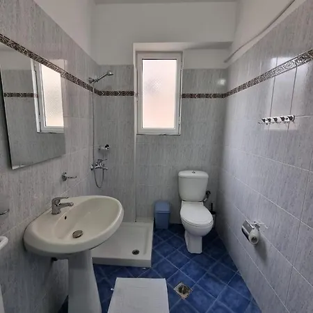 Ideal & Sarandë