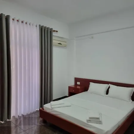 Ideal & Apartment *