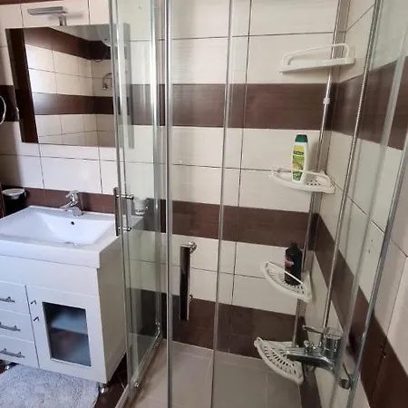 Ideal & Apartment *