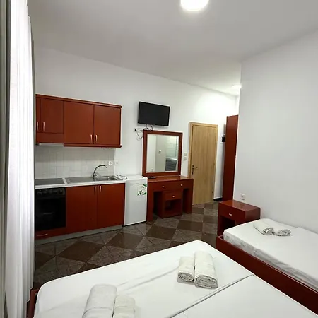 Ideal & Apartment