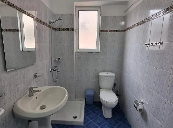 Ideal & Sarandë